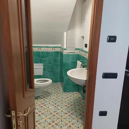 Dalla Torre Al Mare Intera Casa Su Tre Livelli * Vietri sul Mare