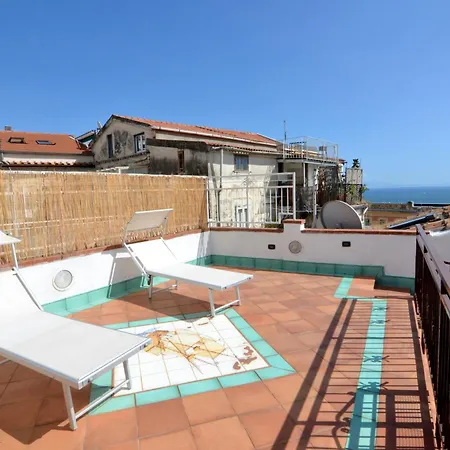 Dalla Torre Al Mare Intera Casa Su Tre Livelli